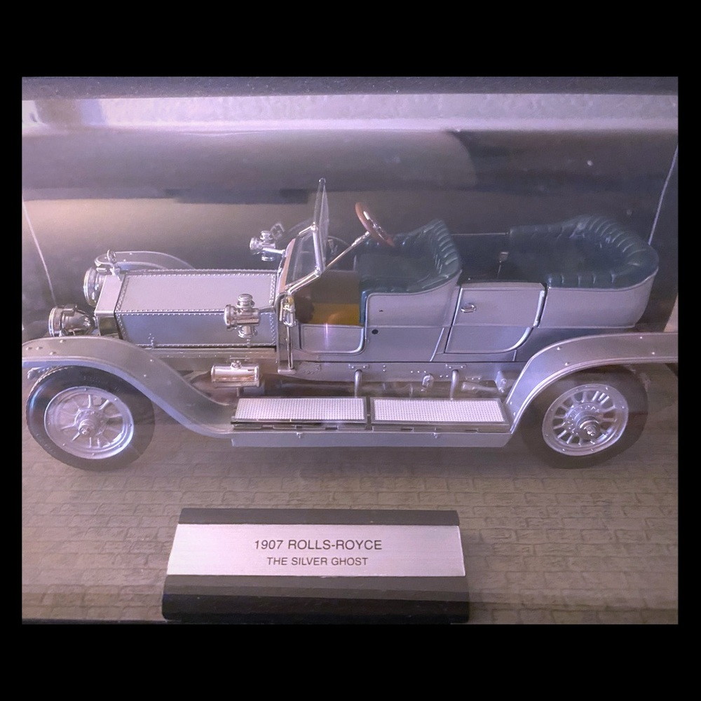 Toy car dispay